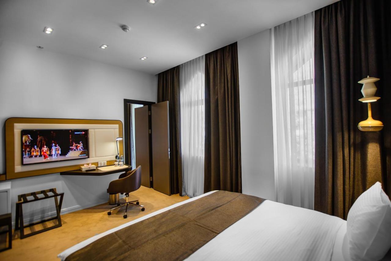 Ivy Garden Hotel Баку Екстер'єр фото A room at the hotel