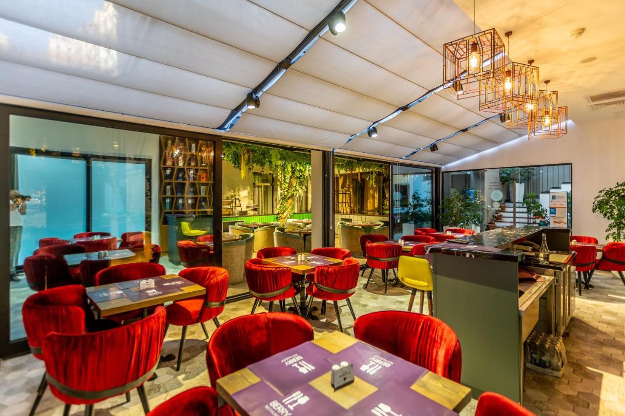 Ivy Garden Hotel Баку Екстер'єр фото Restaurant